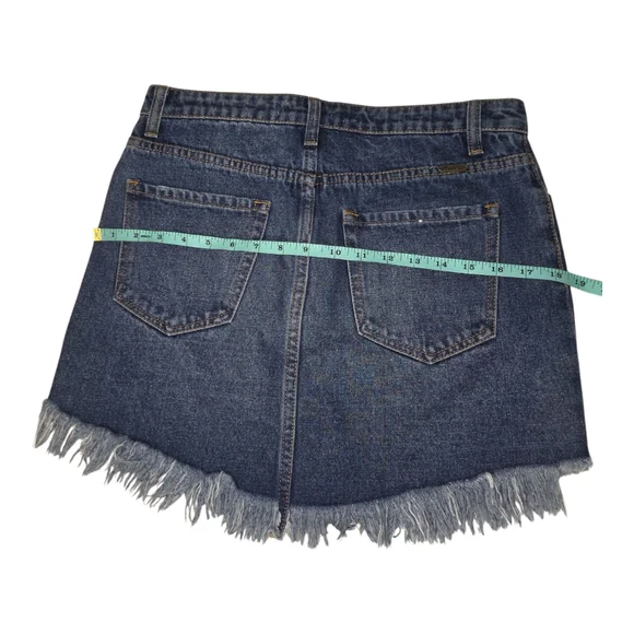 KanCan Blue Denim Jean Skirt Distressed Raw Frayed Hem Line‎ Womens Size M - Picture 6 of 8